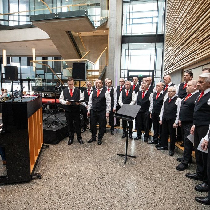 Karlakór Eyjafjarðar söng vel valin lög fyrir gesti málþingsins.