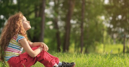 Erindi: Hvernig getur hugleiðsla gagnast börnum? Streymi!