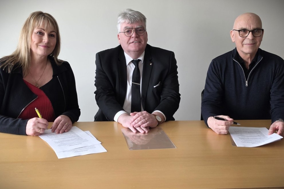 Pálína Sigrún Halldórsdóttir framkvæmdastjóri Grófarinnar, Heiðar Friðjónsson formaður framkvæmdaráð&hellip;