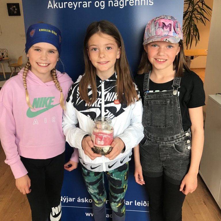 Emilía Ósk, Sigrún Dania og Regína Diljá.