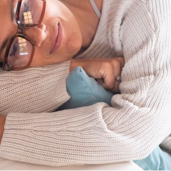 Há­deg­is­er­indi - Krabba­mein­stengd þreyta