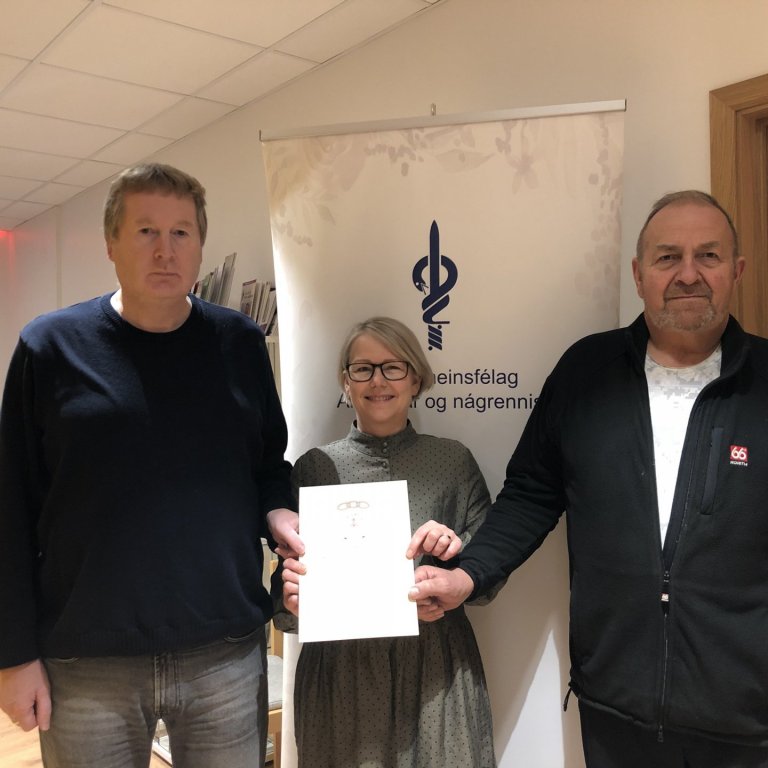 Oddfellowstúkan Sjöfn kom færandi hendi fyrir jól