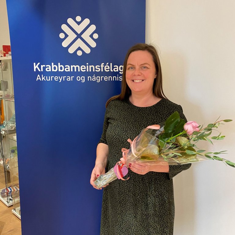 Félagið þakkar Regínu fyrir vel unnin störf