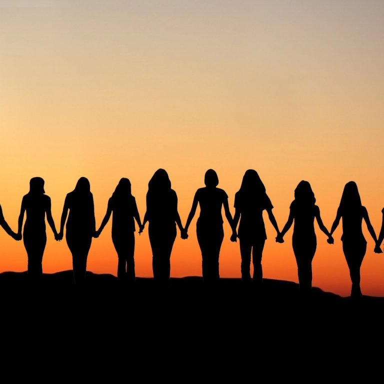 Út í lífið - Konur